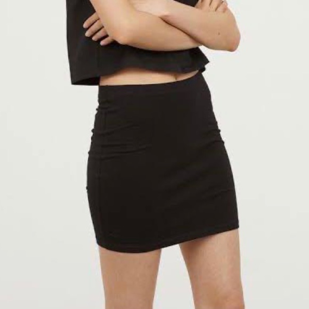 Black body con skirt